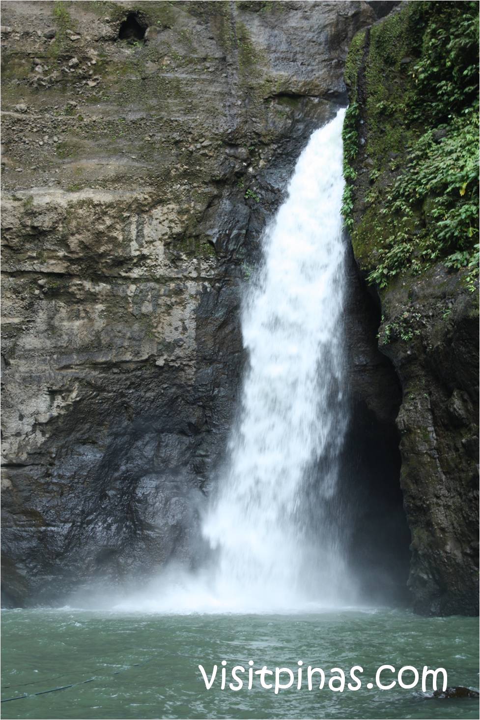 Pagsanjan Falls (Laguna) close up
