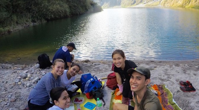 Photo of the Day: Pinatubo Volcano Picnic